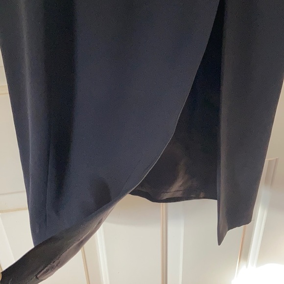 Black Dress - Picture 3 of 10